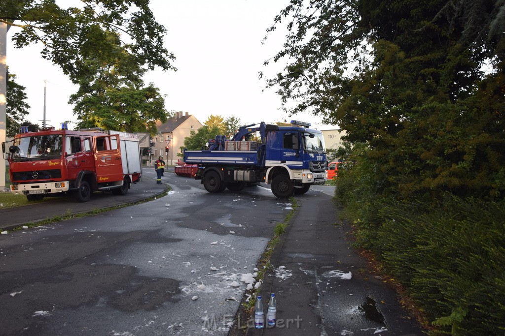 Grossfeuer Einfamilienhaus Siegburg Muehlengrabenstr P0916.JPG - Miklos Laubert